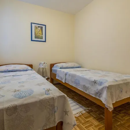 Fuer 5 Personen Ca 59 Qm In Crikvenica, Kvarner Bucht Und Umgebung Цриквеница